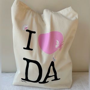 Dierf Avenue exclusive NYC popup tote